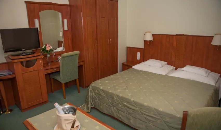 Silver Hotel Hajdszoboszl - Augusztus 20. (min. 3 j)