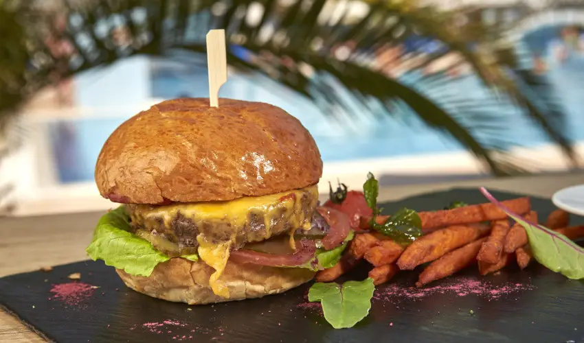 Silver Hotel Hajdszoboszl - Augusztus 20. (min. 3 j)