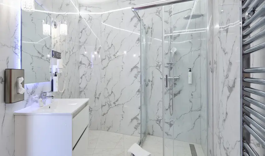 Silver Hotel Hajd�szoboszl� - Augusztus 20. - speci�lis el�refizet�ssel (min. 2 �j)
