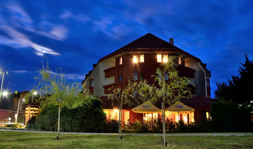Hotel Solar Nagyat�d - Augusztus 20.