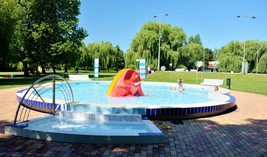 Hotel Solar Nagyat�d - Augusztus 20.