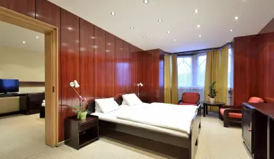 Hotel Solar Nagyat�d