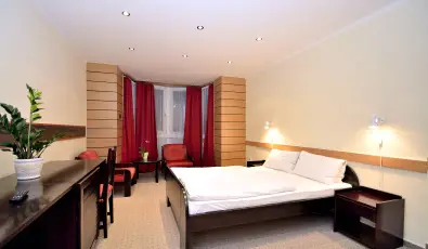 Hotel Solar Nagyat�d