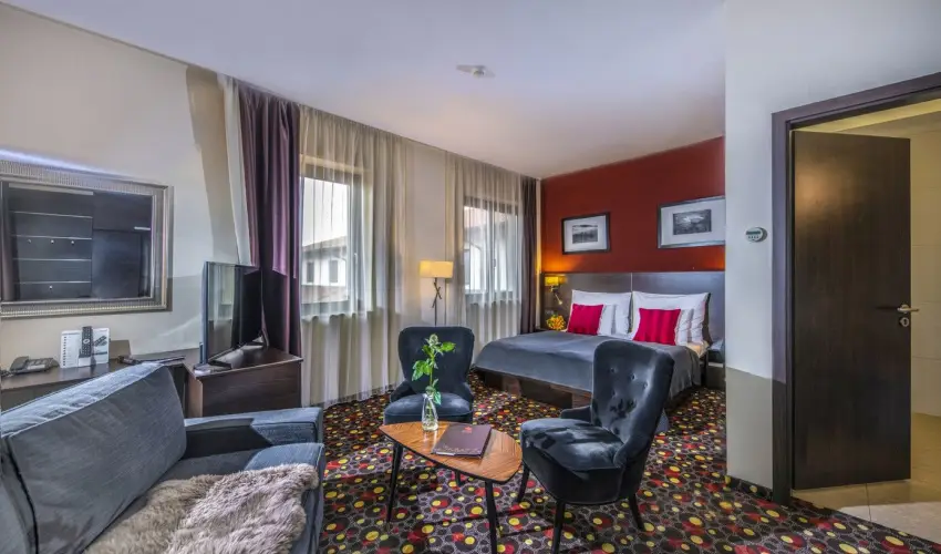 Hotel St�ci� Wellness & Konferencia Vecs�s - Augusztus 20. (min. 2 �j)
