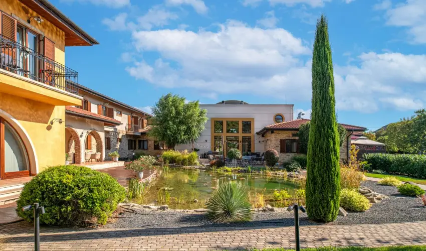 Hotel St�ci� Wellness & Konferencia Vecs�s - Augusztus 20. (min. 2 �j)
