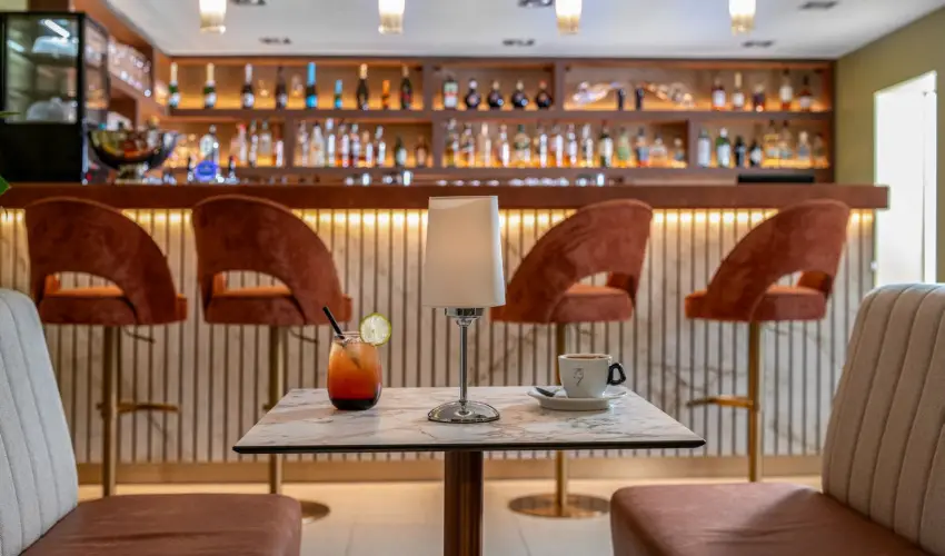 Hotel St�ci� Wellness & Konferencia Vecs�s - Augusztus 20. (min. 2 �j)