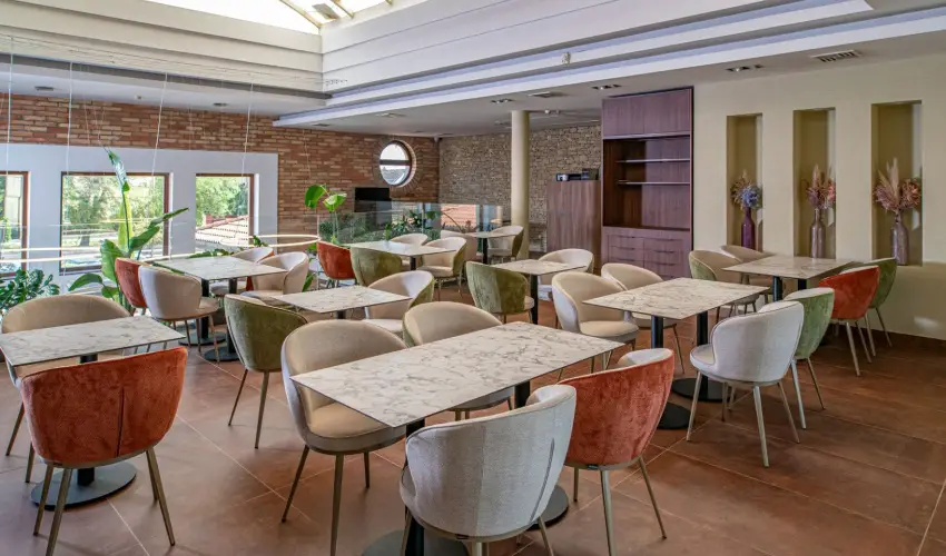 Hotel St�ci� Wellness & Konferencia Vecs�s - Augusztus 20. (min. 2 �j)