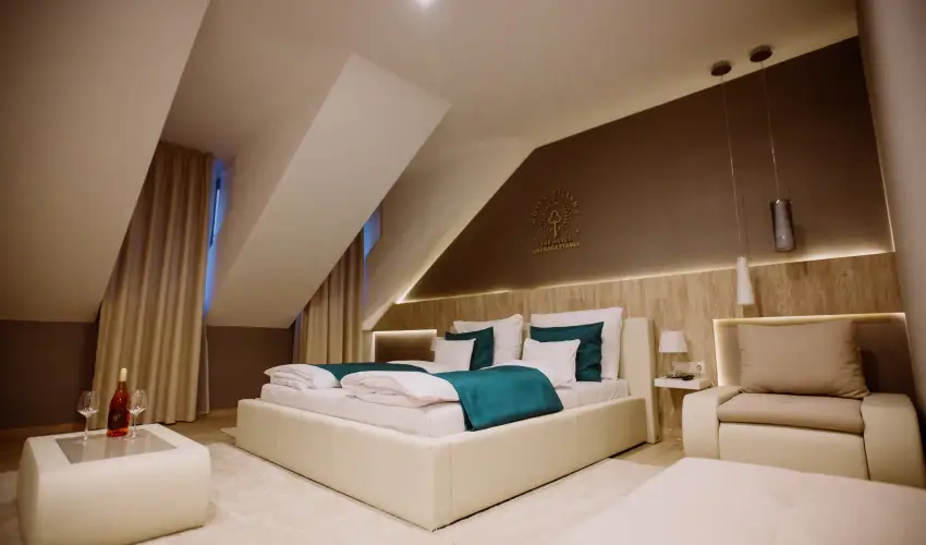 The Hotel Unforgettable - Hotel Tiliana by Homoky Hotels Budapest - Augusztus 20. - teljes elrefizetssel