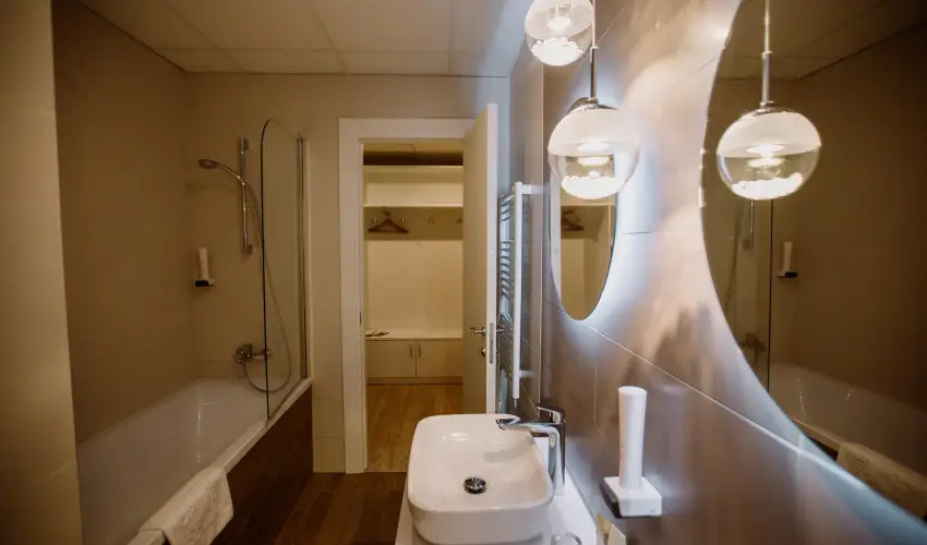 The Hotel Unforgettable - Hotel Tiliana by Homoky Hotels Budapest - Augusztus 20. - teljes elrefizetssel