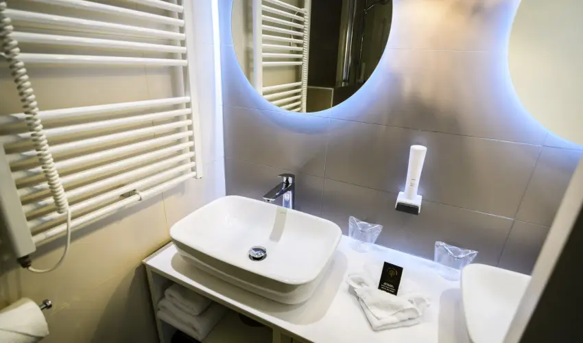 The Hotel Unforgettable - Hotel Tiliana by Homoky Hotels Budapest - Augusztus 20. - teljes elrefizetssel