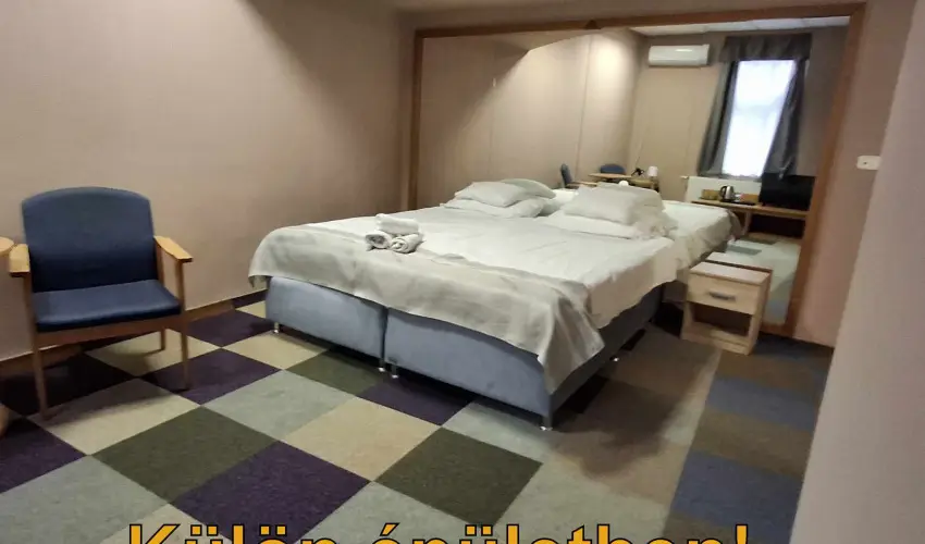 Hotel Unicornis Eger - Augusztus 20.