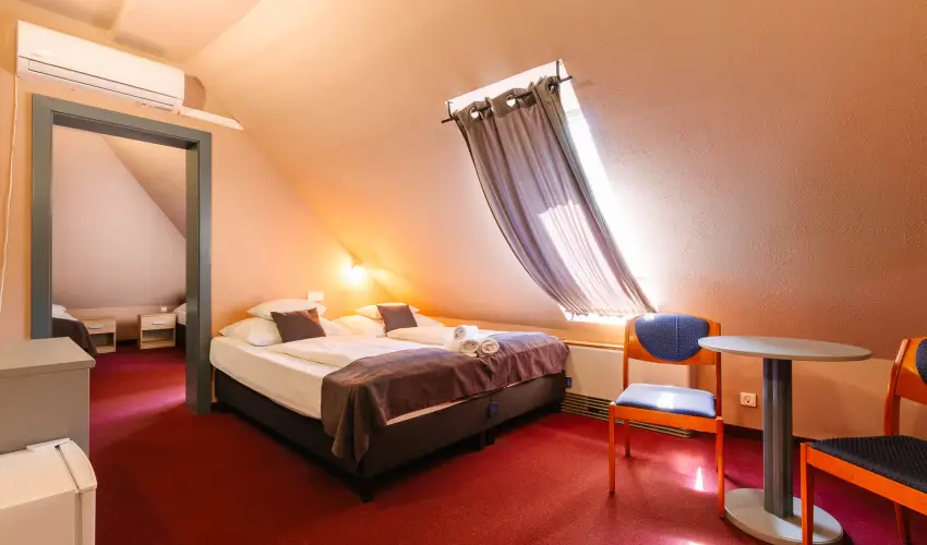 Hotel Unicornis Eger - Augusztus 20.
