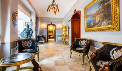 Hotel Vcsecity Herndvcse