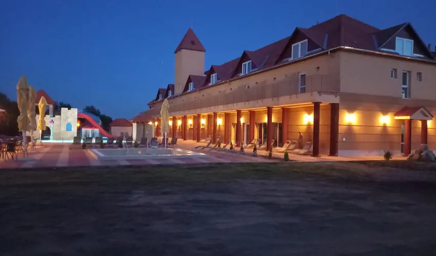 Terml Hotel Vesta Tpiszecs - Augusztus 20. (min. 2 j)