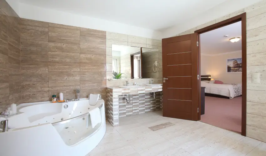 Terml Hotel Vesta Tpiszecs - Augusztus 20. (min. 2 j)