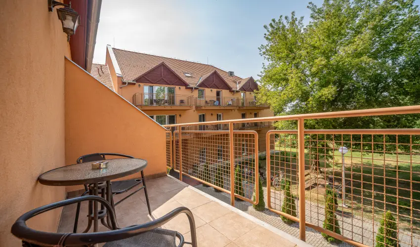 Term�l Hotel Vesta T�pi�szecs� - Augusztus 20. (min. 2 �j)