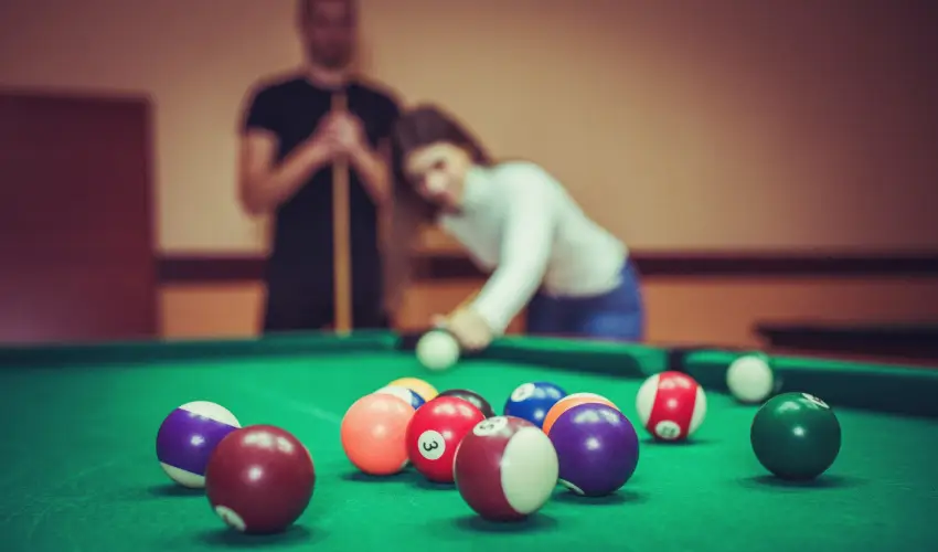 Hotel Vikt�ria S�rv�r - Augusztus 20. (min. 2 �j)