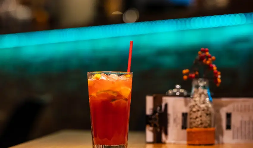 Hotel Vikt�ria S�rv�r - Augusztus 20. (min. 2 �j)