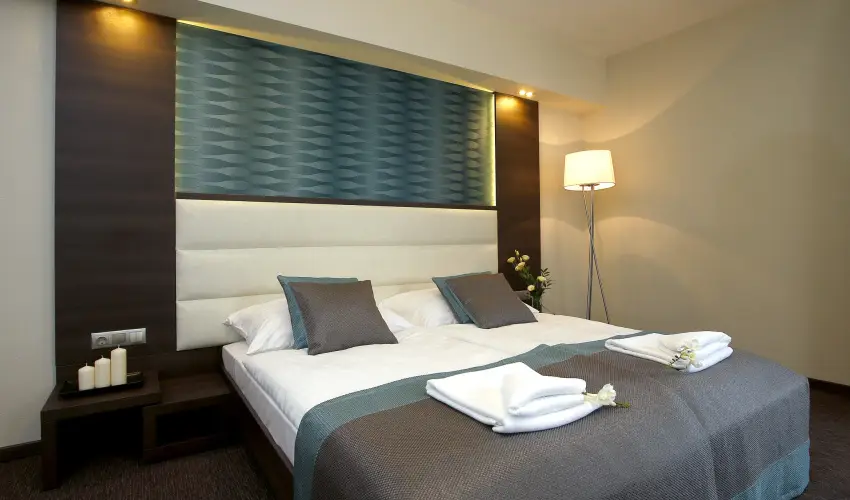 Hotel Villa V�lgy Eger - Augusztus 20. (min. 3 �j)