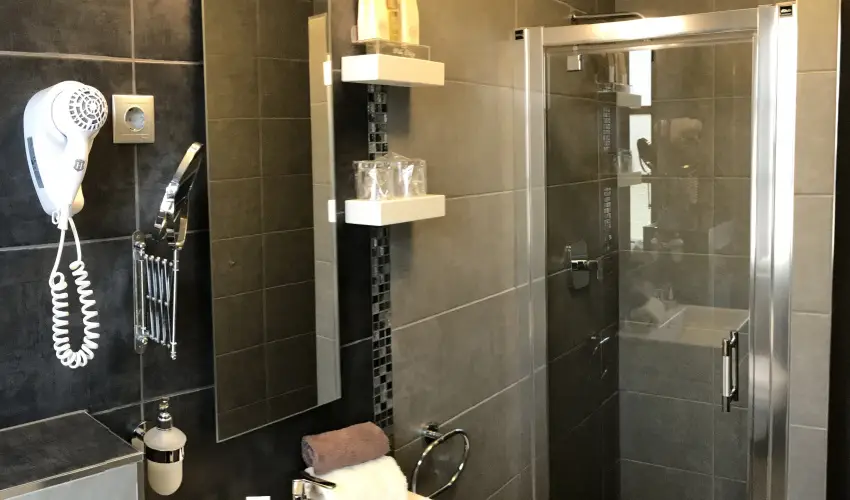 Hotel Villa V�lgy Eger - Augusztus 20. (min. 3 �j)