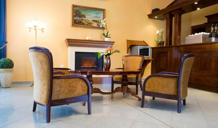 Hotel Vinum Wellness �s Konferencia Hotel Kisk�r�s - Augusztus 20.