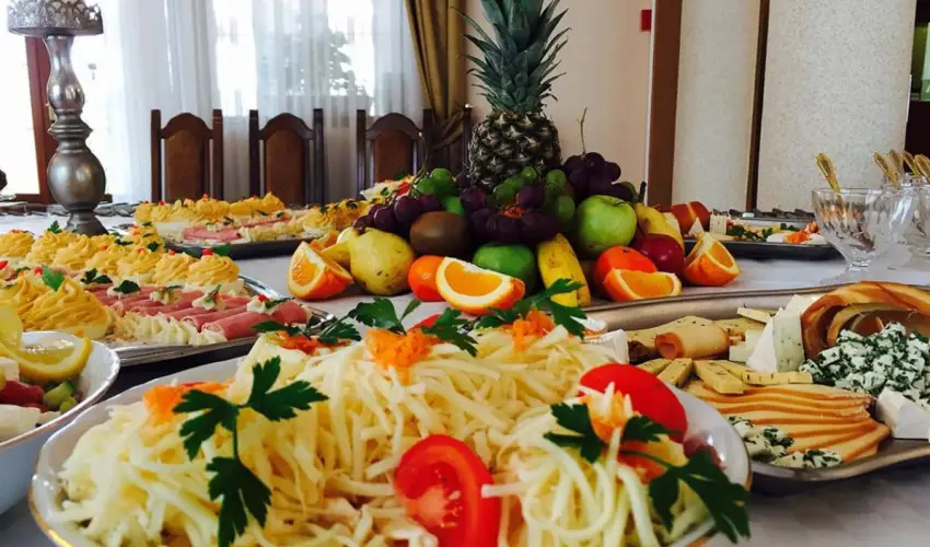 Hotel Vinum Wellness �s Konferencia Hotel Kisk�r�s - Augusztus 20.