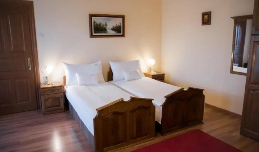 Hotel Vinum Wellness �s Konferencia Hotel Kisk�r�s - Augusztus 20.