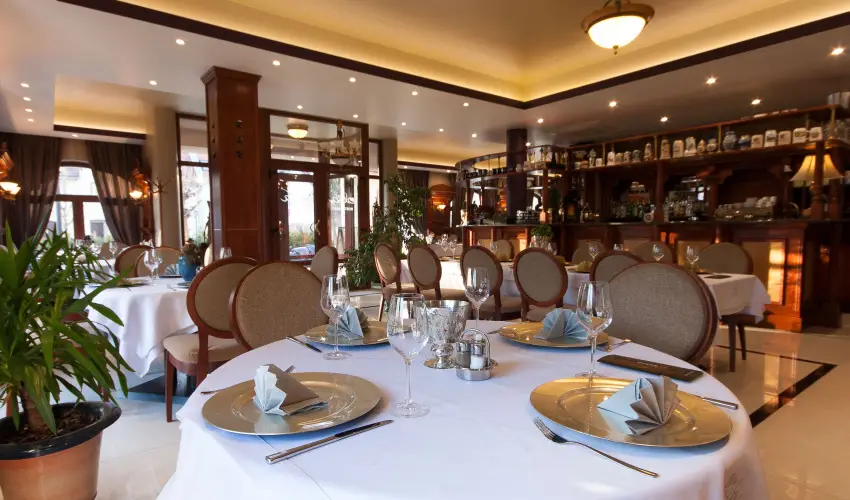 Hotel Xavin Hark�ny - Augusztus 20.