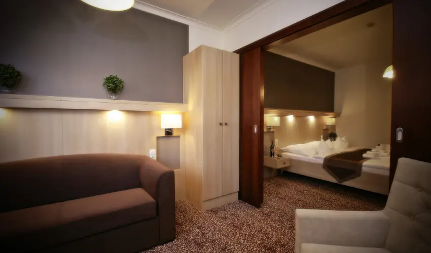 Hotel Xavin Hark�ny - Augusztus 20.