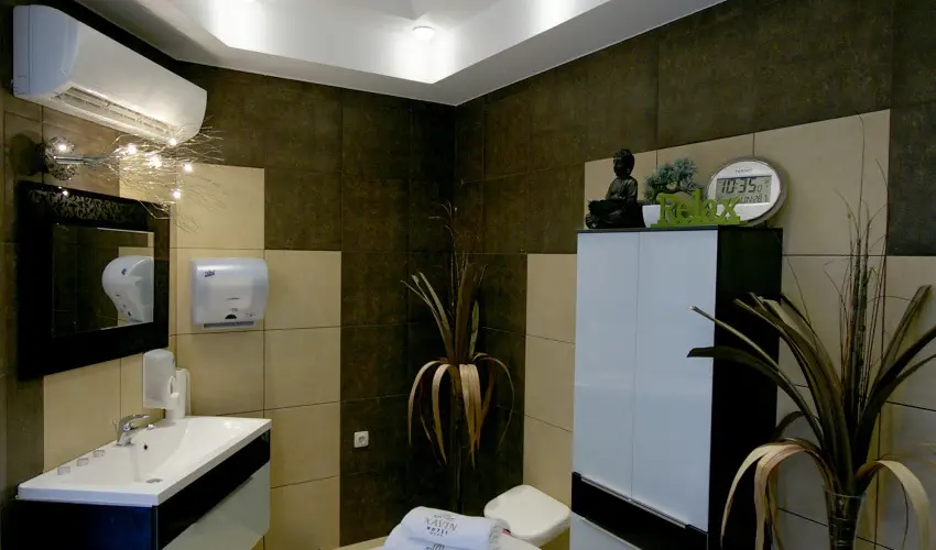 Hotel Xavin Hark�ny - Augusztus 20.