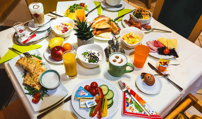 Hotel Xylophon Lutzmannsburg - Augusztus 20. (min. 2 j)