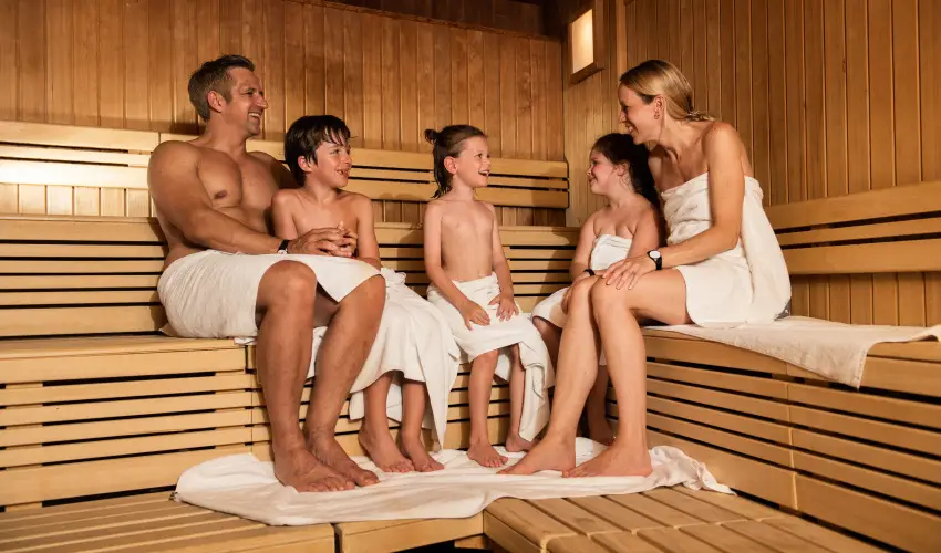 Hotel Xylophon Lutzmannsburg - Augusztus 20. (min. 2 j)