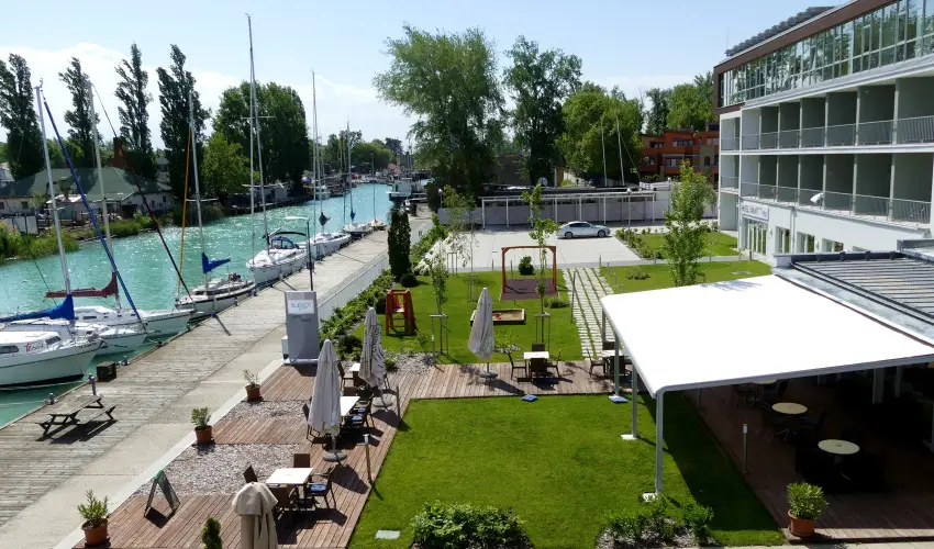 Hotel Yacht Wellness & Business Si�fok - Augusztus 20. (min. 3 �j)