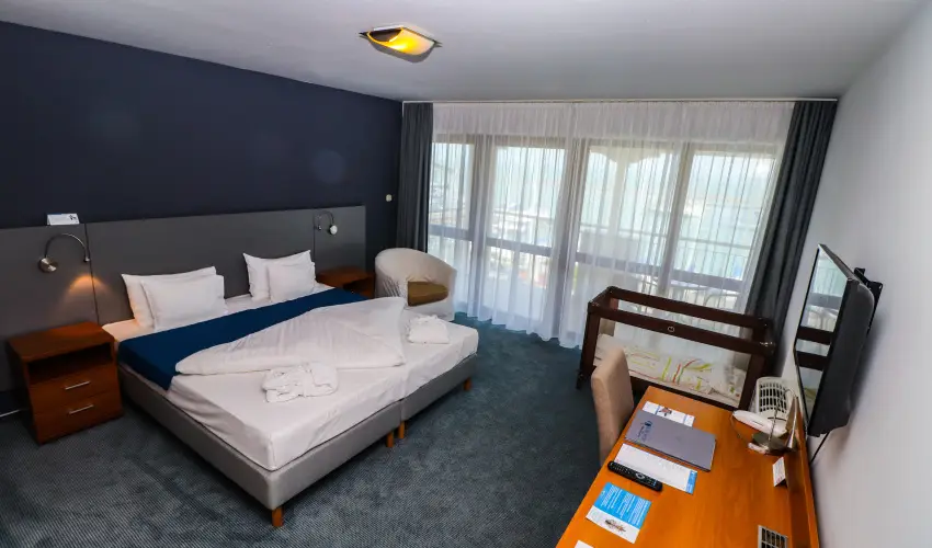 Hotel Yacht Wellness & Business Si�fok - Augusztus 20. (min. 3 �j)