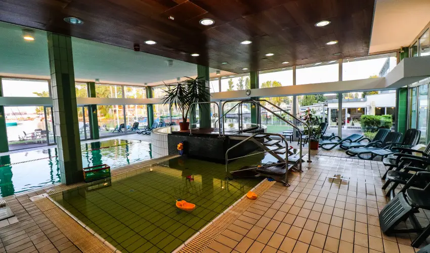 Hotel Yacht Wellness & Business Si�fok - Augusztus 20. (min. 3 �j)