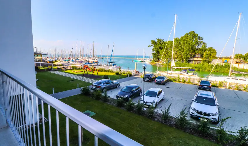 Hotel Yacht Wellness & Business Si�fok - Augusztus 20. (min. 3 �j)