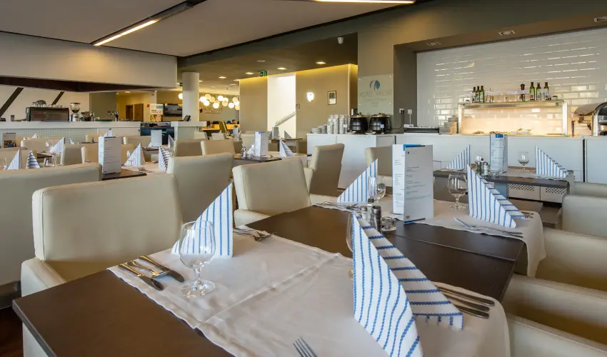 Hotel Yacht Wellness & Business Si�fok - Augusztus 20. (min. 3 �j)