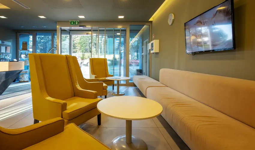 Hotel Yacht Wellness & Business Si�fok - Augusztus 20. (min. 3 �j)