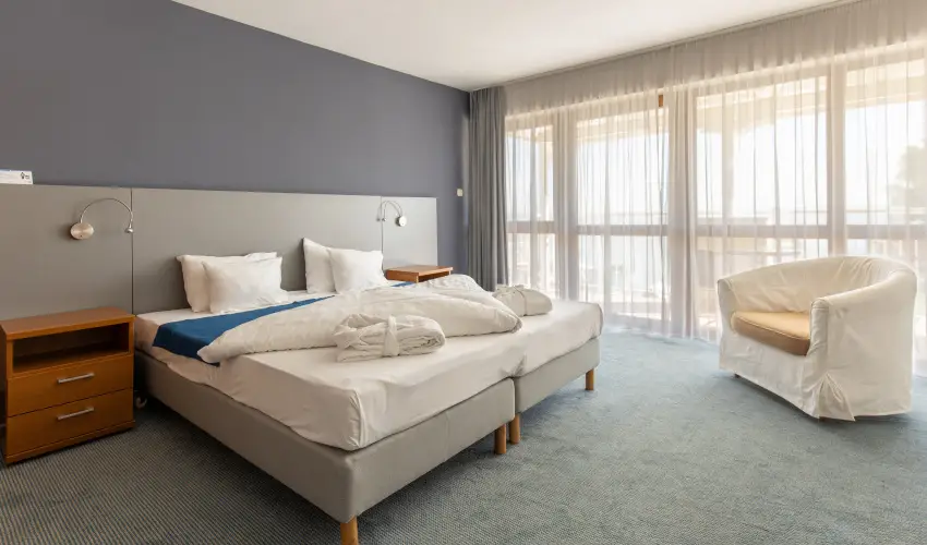 Hotel Yacht Wellness & Business Si�fok - Augusztus 20. (min. 3 �j)