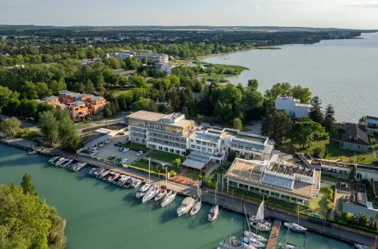 Hotel Yacht Wellness & Business - Augusztus 20.