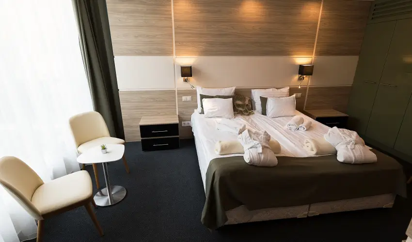 Hotel Zena Hvz - Augusztus 20. (min. 3 j)