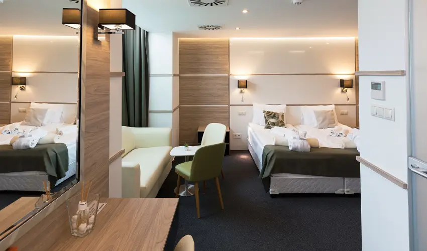 Hotel Zena Hvz - Augusztus 20. (min. 3 j)