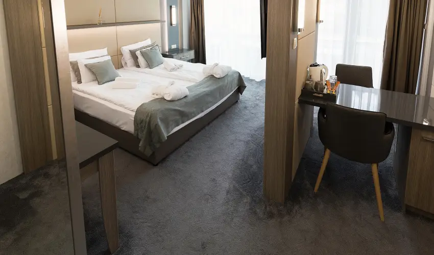 Hotel Zena Hvz - Augusztus 20. (min. 3 j)