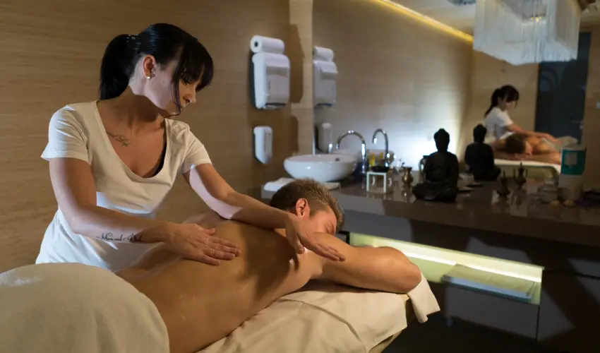 Hotel Zena Hvz - Augusztus 20. (min. 3 j)