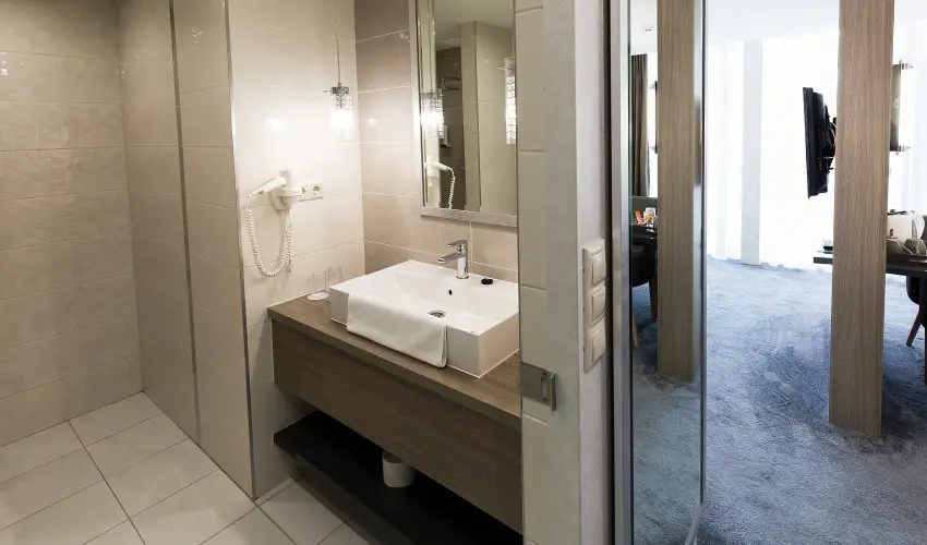 Hotel Zena Hvz - Augusztus 20. (min. 3 j)