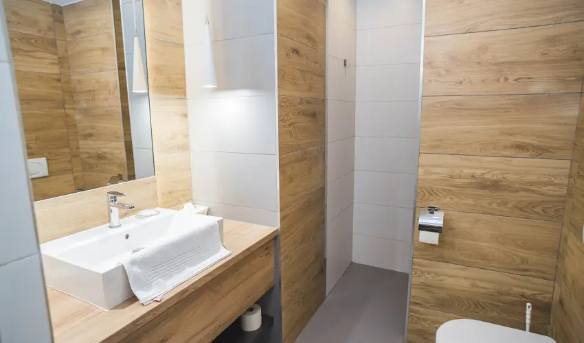 Hotel Zena Hvz - Augusztus 20. (min. 3 j)