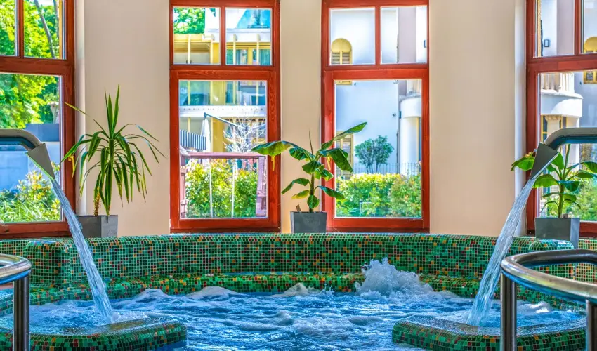 Hotel Anna Villa Balatonfldvr - Augusztus 20. (min. 2 j)