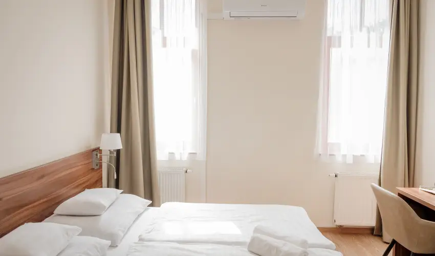 Hotel Anna Villa Balatonfldvr - Augusztus 20. (min. 2 j)