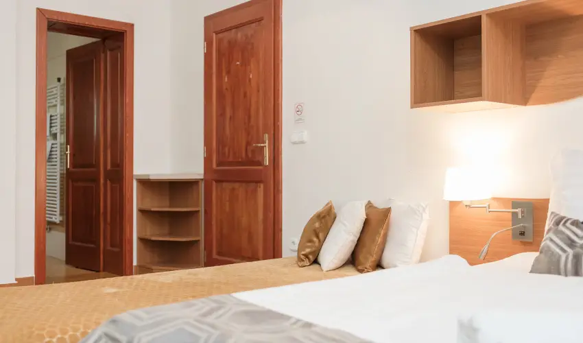 Hotel Anna Villa Balatonfldvr - Augusztus 20. (min. 2 j)