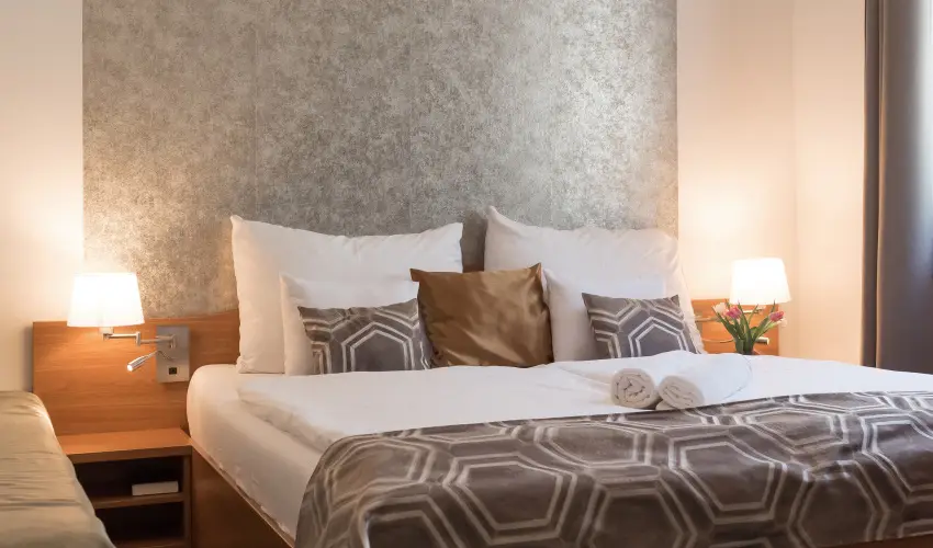 Hotel Anna Villa Balatonfldvr - Augusztus 20. (min. 2 j)